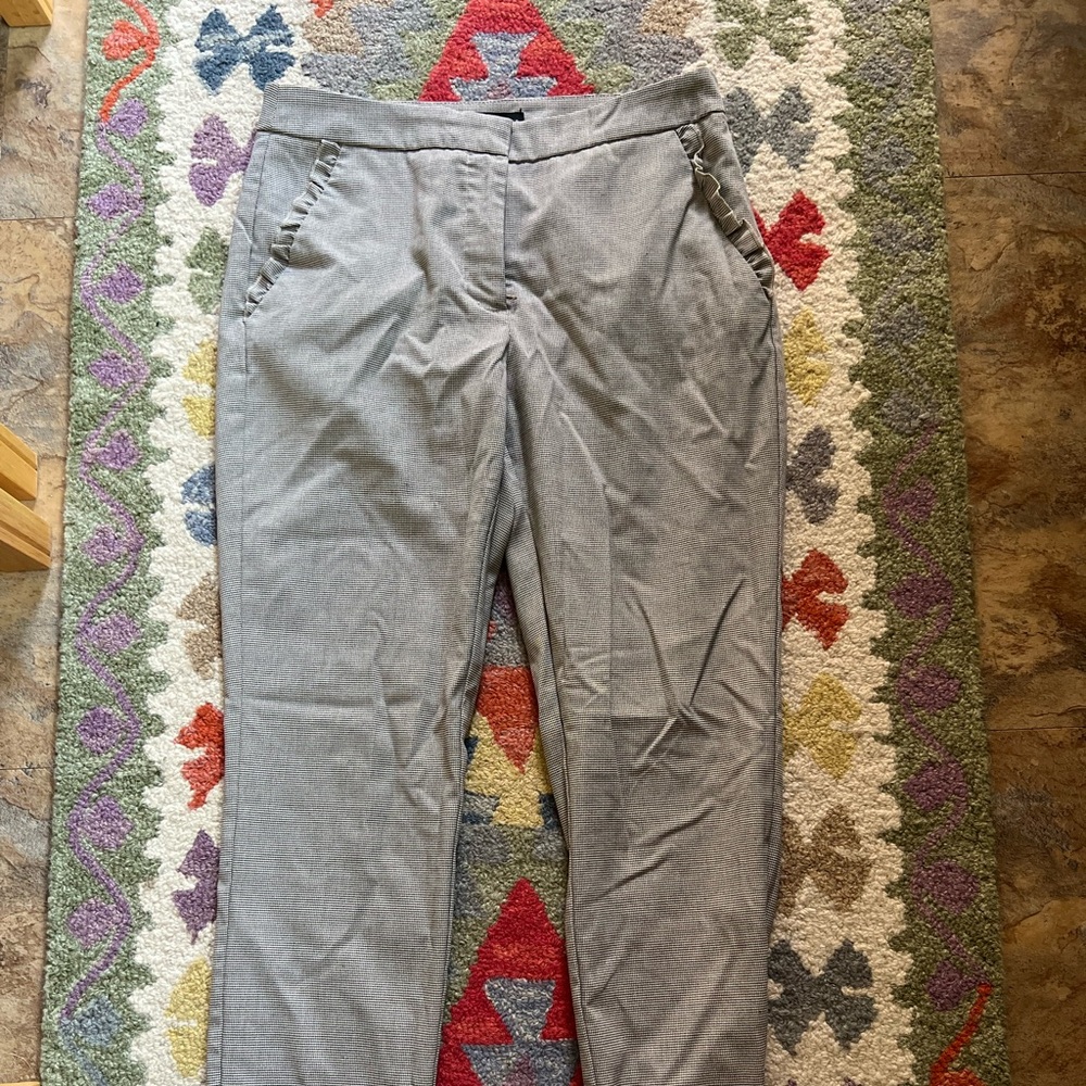 Zara pants ruffled pockets